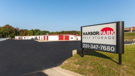 Harbor Park Storage roadside sign.