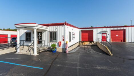 Harbor Park Storage office and loading dock.