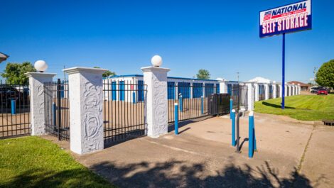 Secure exterior storage units at National Storage on Salem Drive in Owensboro, KY.